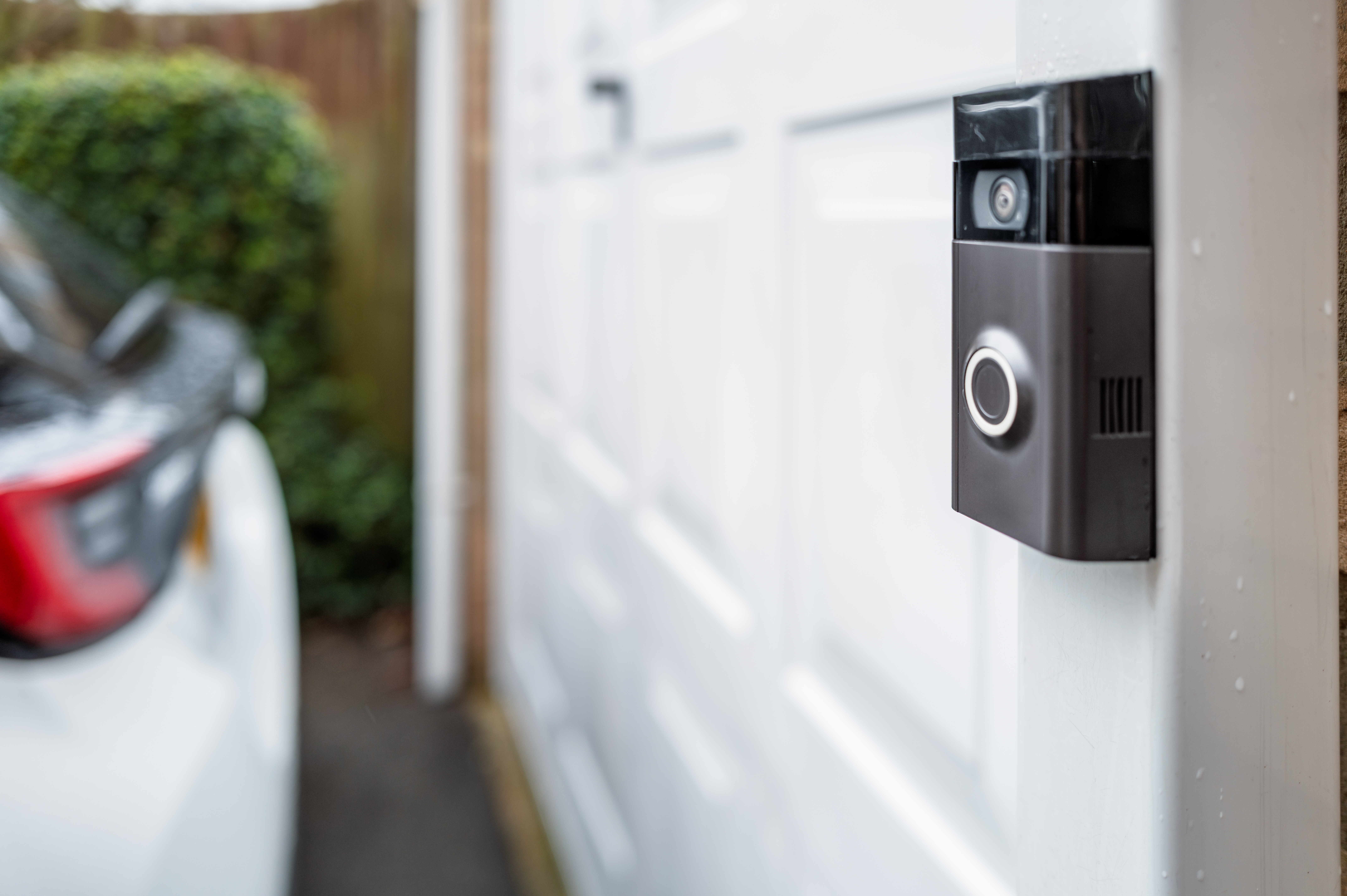 Smart doorbells offer extra peace of mind for carers and their elderly relatives alike. Whether you’re looking for easy installation, advanced motion detection, or compatibility with Apple or Alexa, this guide compares five popular models to help you choose the right one.