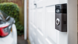 Smart doorbells offer extra peace of mind for carers and their elderly relatives alike. Whether you’re looking for easy installation, advanced motion detection, or compatibility with Apple or Alexa, this guide compares five popular models to help you choose the right one.